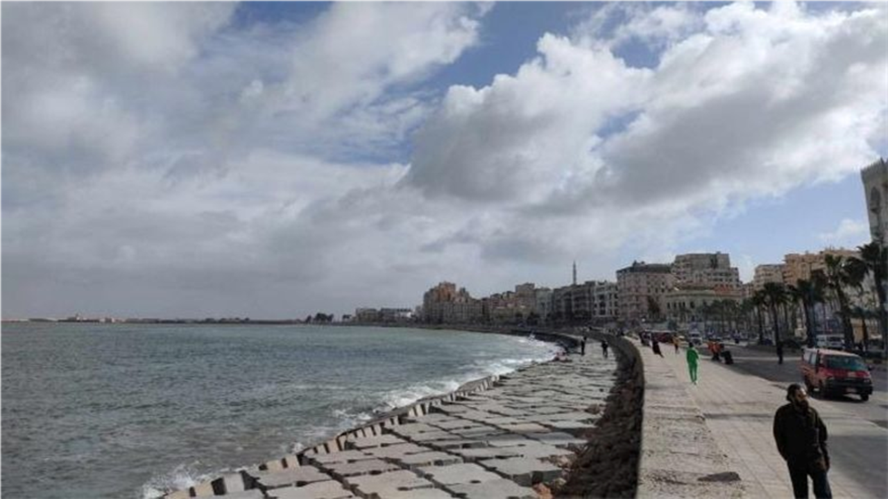 تحذير بحري.. موعد ذروة الأمطار الغزيرة في الإسكندرية خلال الساعات القادمة